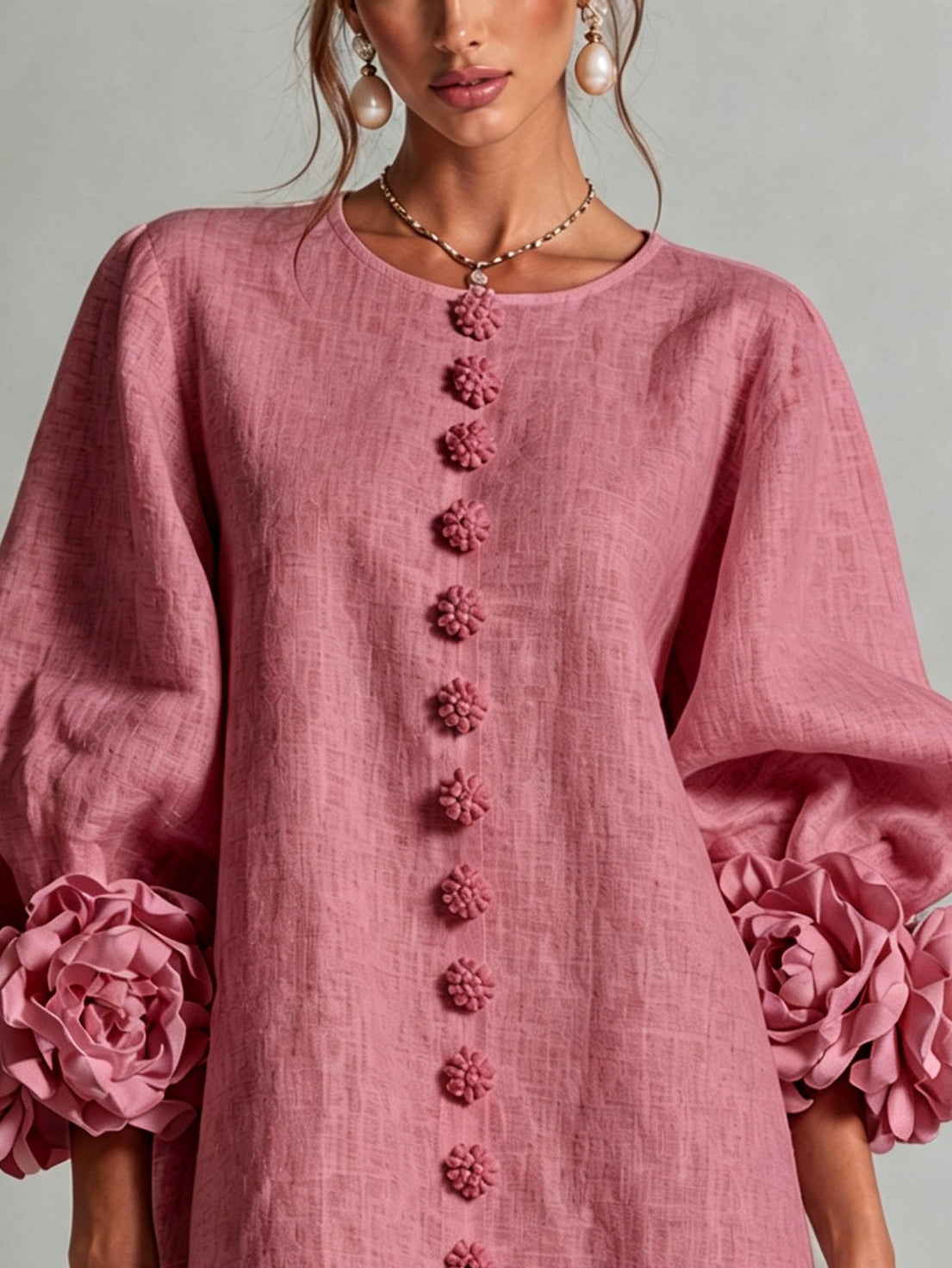 Vintage-Rosen-Blumenkleid mit auffälligen Blumenmanschetten