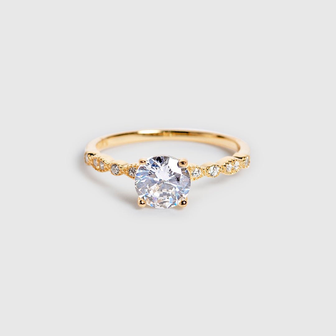 Pretty Crystal Ring