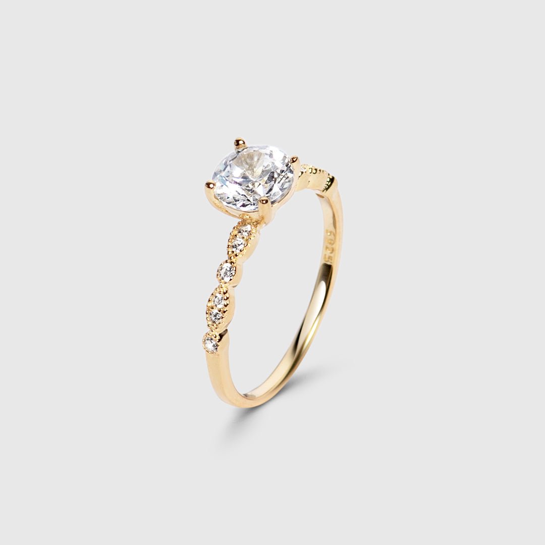 Pretty Crystal Ring
