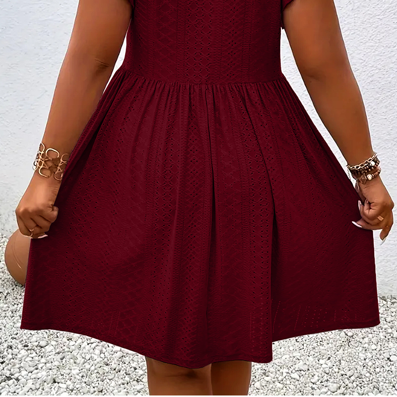 Diana - Kleid mit V-Ausschnitt und Rüschen